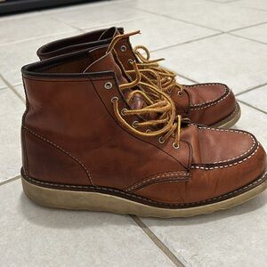Red Wing Heritage 6-inch MOC women’s boot, size 9.5